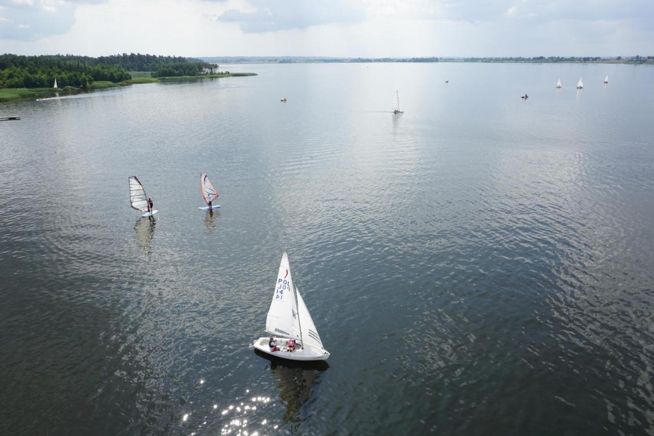 Hotel Marina Nielisz Exteriör bild